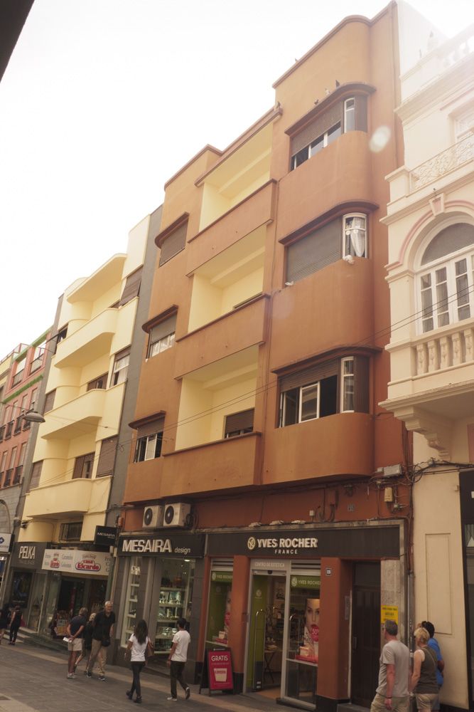 Calle Castillo 55 Imeldo Seris 86